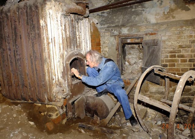 Заброшенный дом с привидениями. Фотография 1