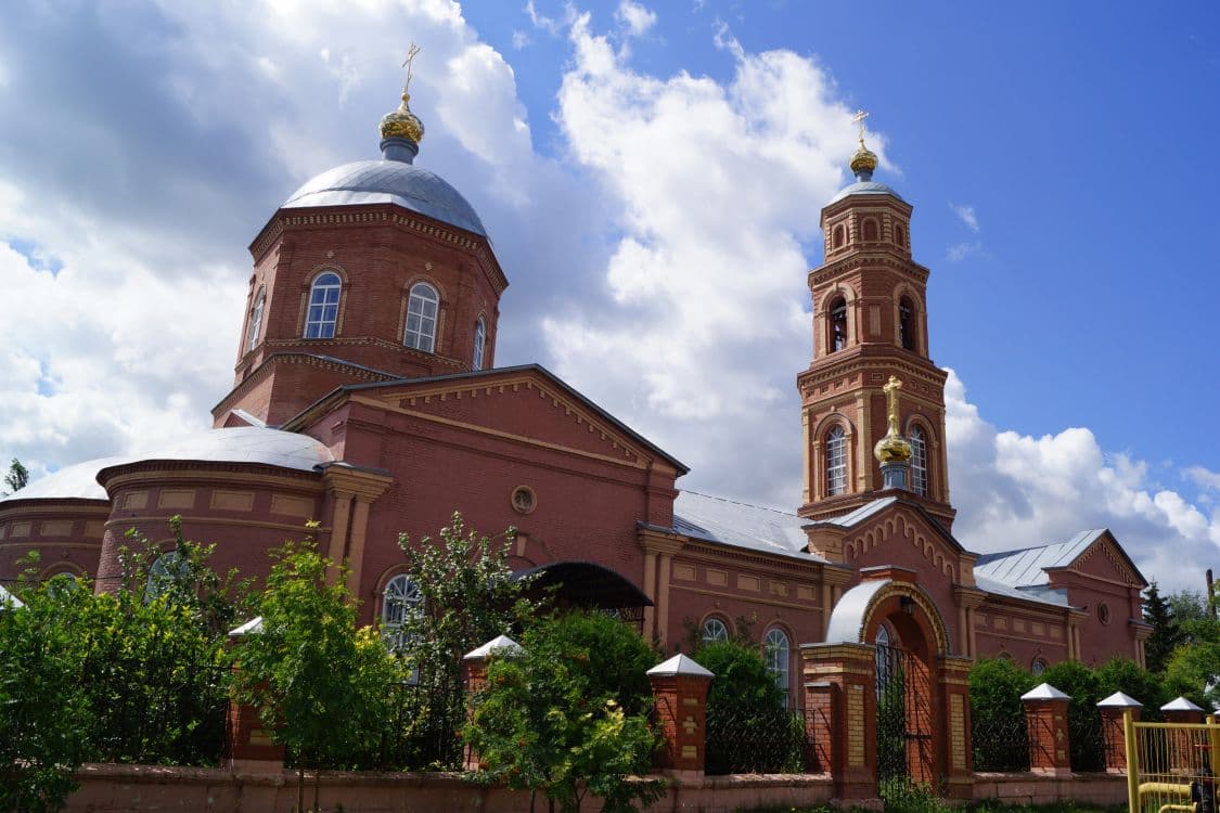 Храм Архангела Михаила (Шарлык) — фотография 3
