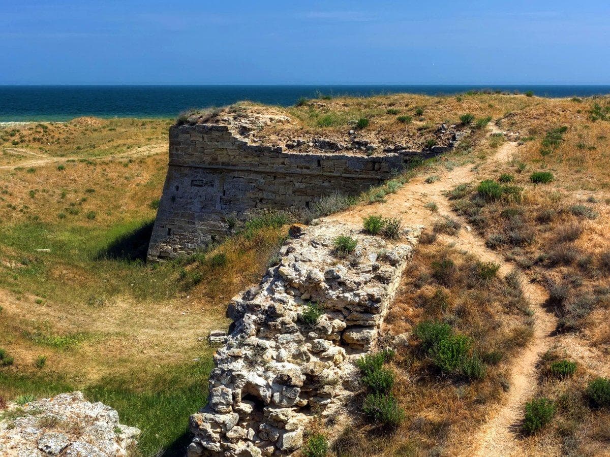 Арабатская крепость пос. Каменское. (Крым) — фотография 4