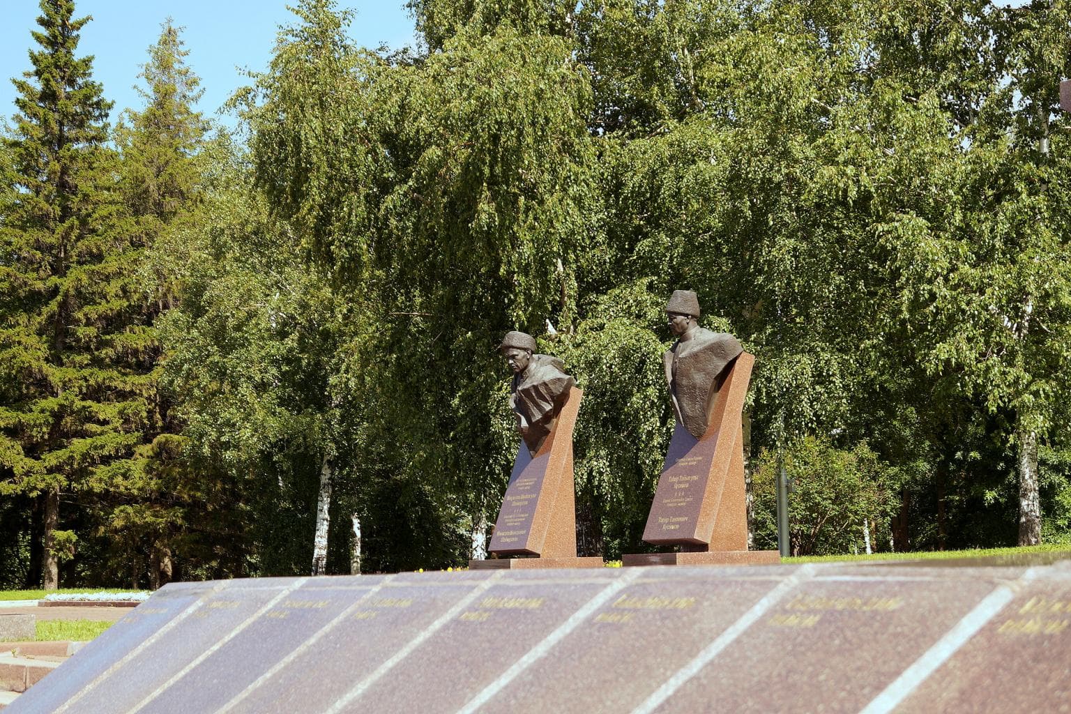 Аллея Героев в Парке Победы (Уфа) — фотография 6