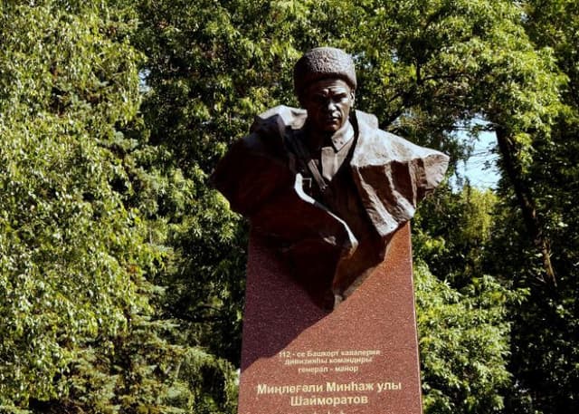 Аллея Героев в Парке Победы (Уфа). Фотография 5