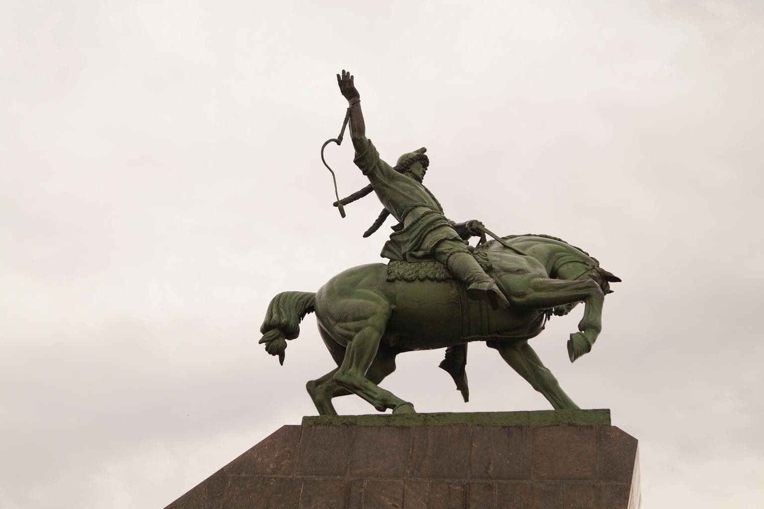 Памятник Салавату Юлаеву (Уфа) — фотография 8