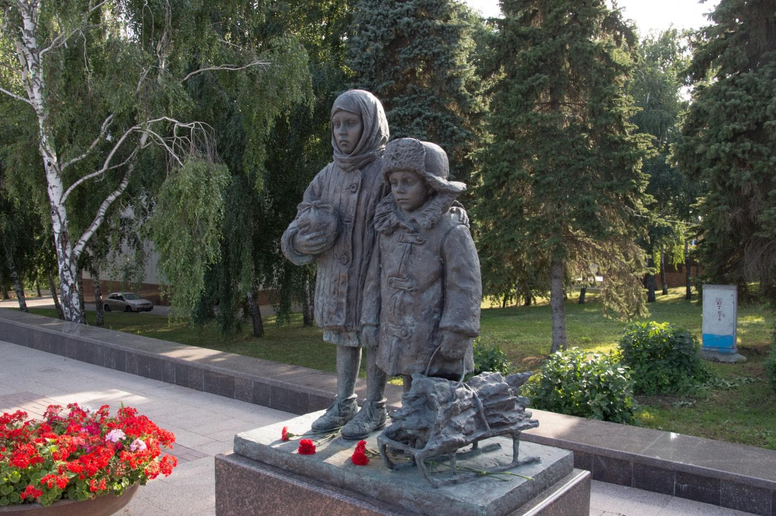 Памятник Детям войны (Ульяновск) — фотография 2