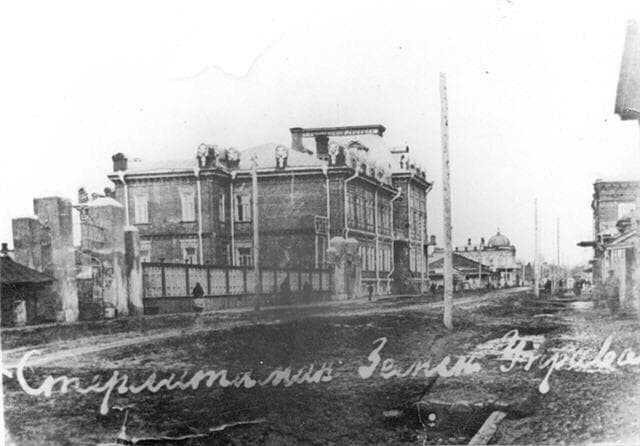 Здание бывшей Стерлитамакской земской управы — фотография 1