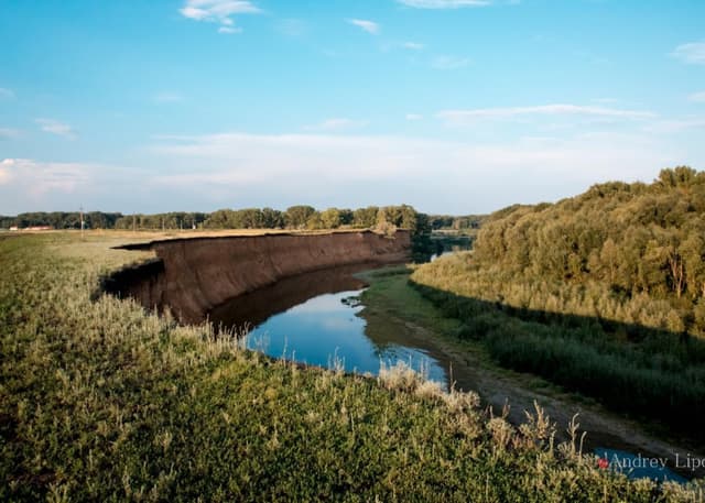 Обрыв у реки Сакмара. Фотография 3