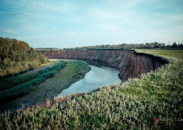 Обрыв у реки Сакмара. Фотография 9