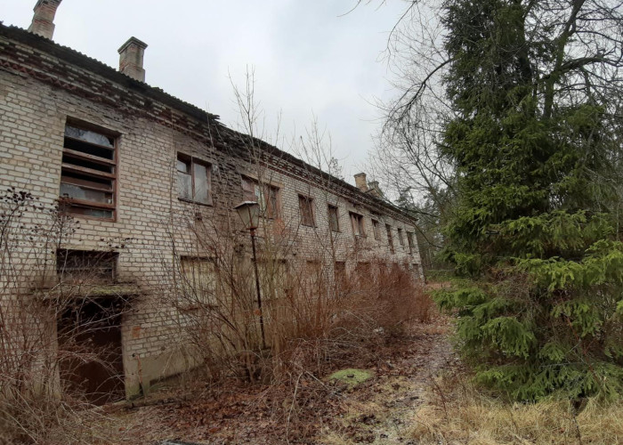 Заброшенный жилой дом на "очистных". Фотография 3