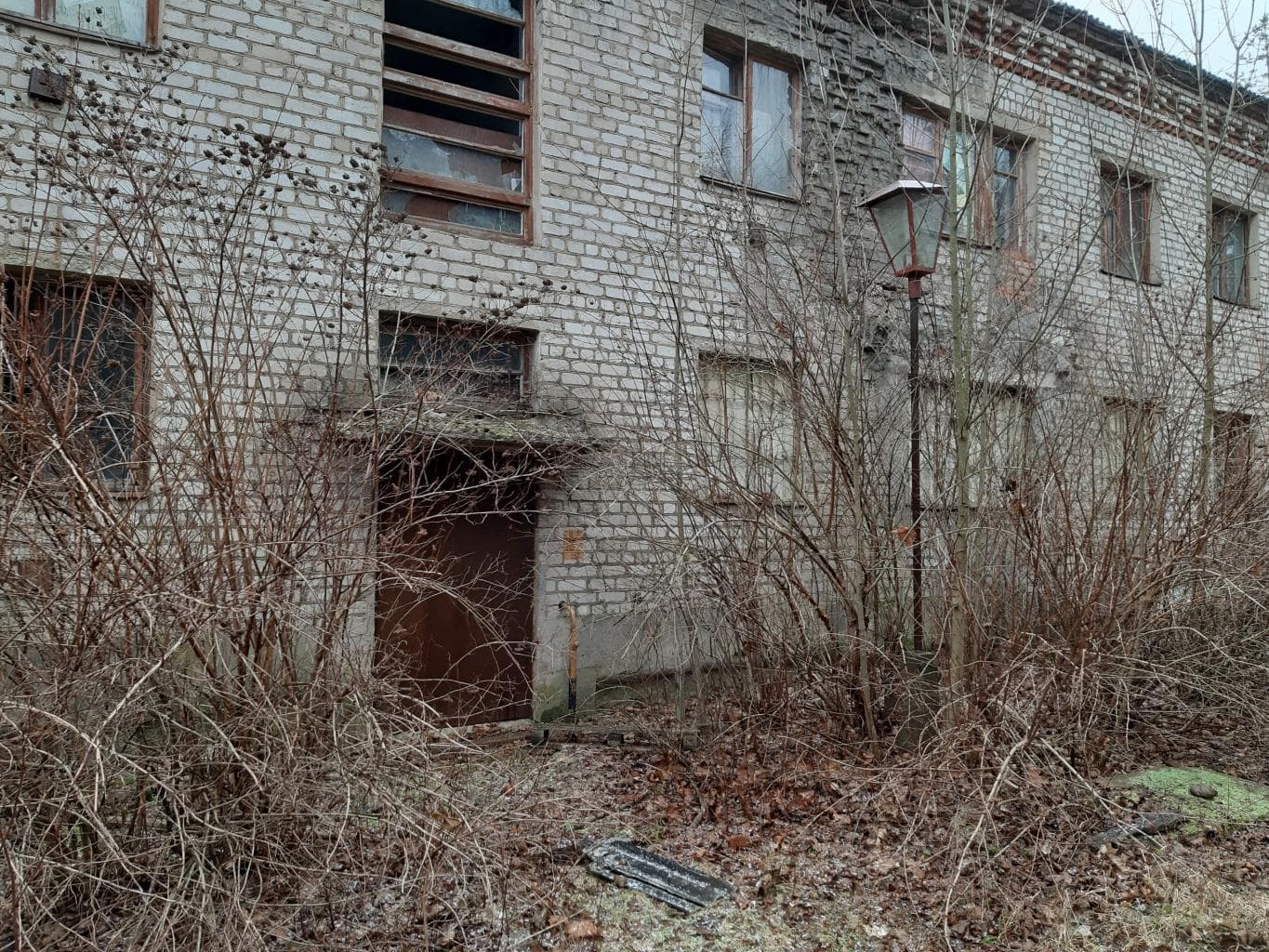 Заброшенный жилой дом на "очистных" — photo 2