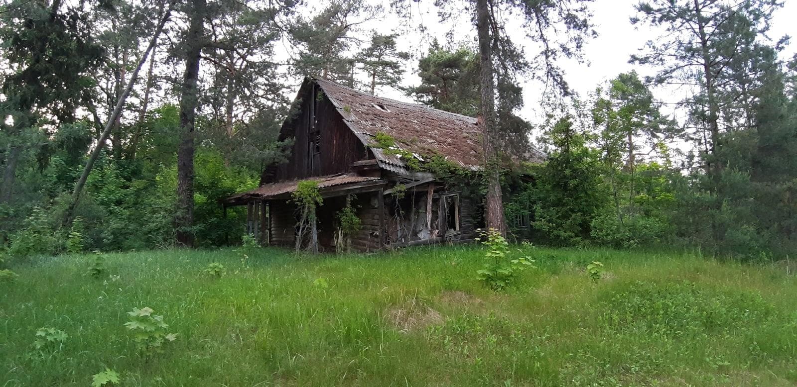 Заброшенный дом — фотография 1