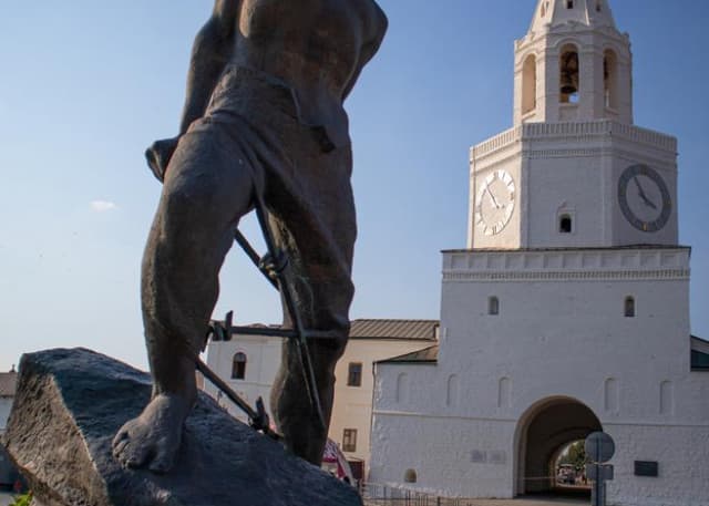 Памятник Мусе Джалилю. Фотография 1