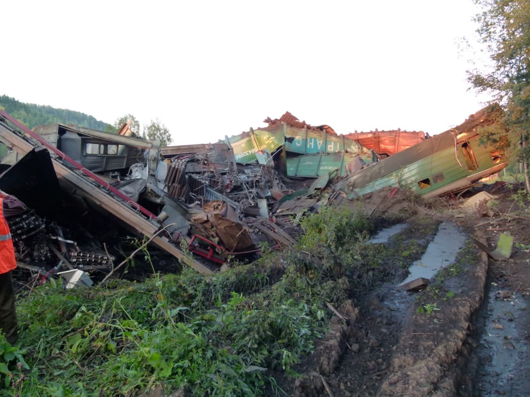 Eral-Simskaya Train Crash (2011) — photo 3