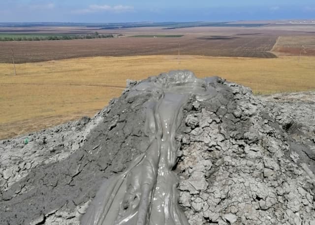 Ахтанизовская сопка (Грязевой вулкан). Фотография 1