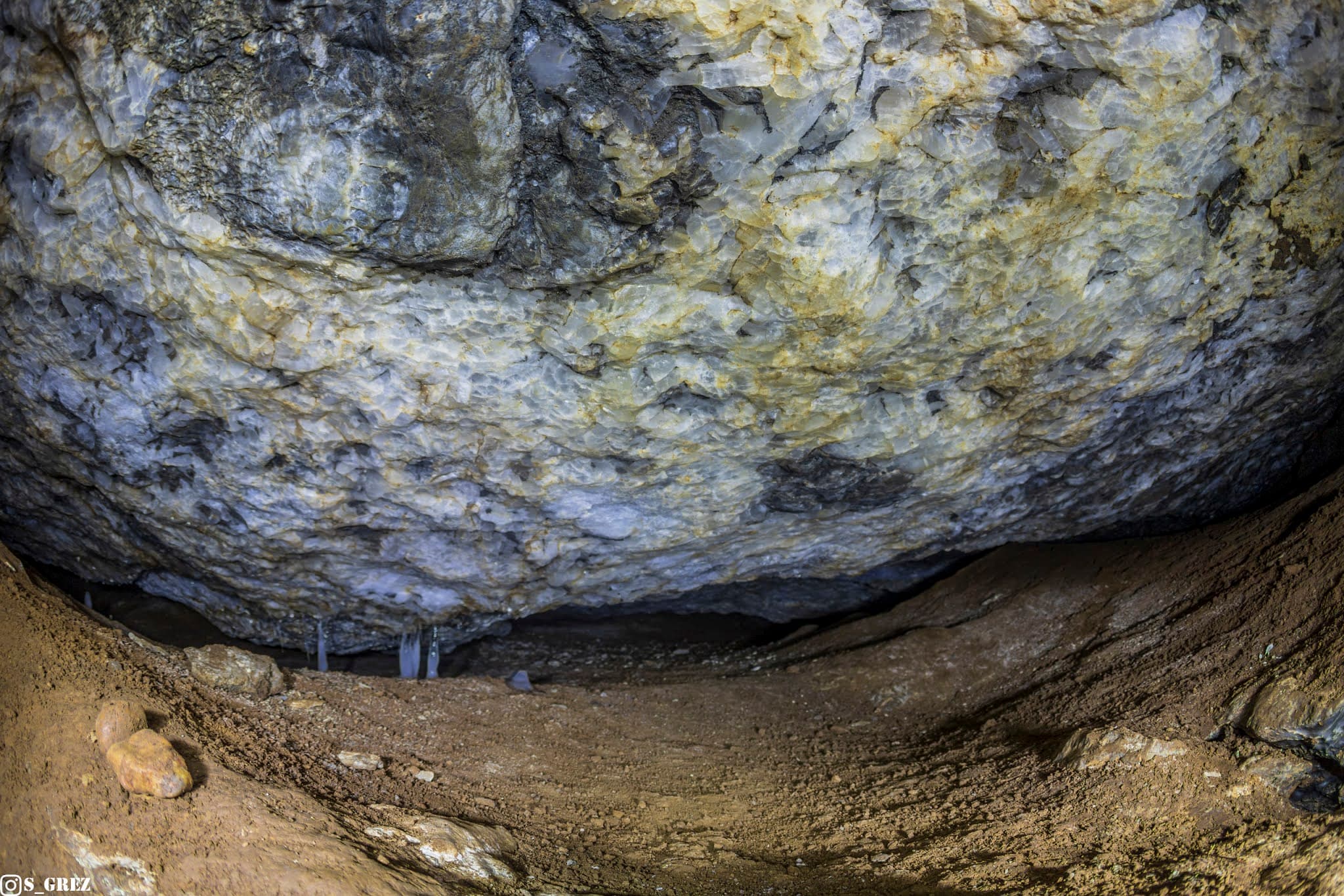 Yubileinaya Cave — photo 2