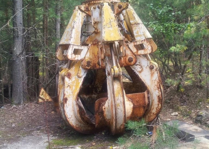 Ковш смерти в Припяти (Тиски смерти). Фотография 1
