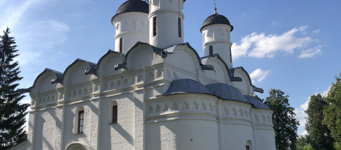Ризоположенский монастырь
