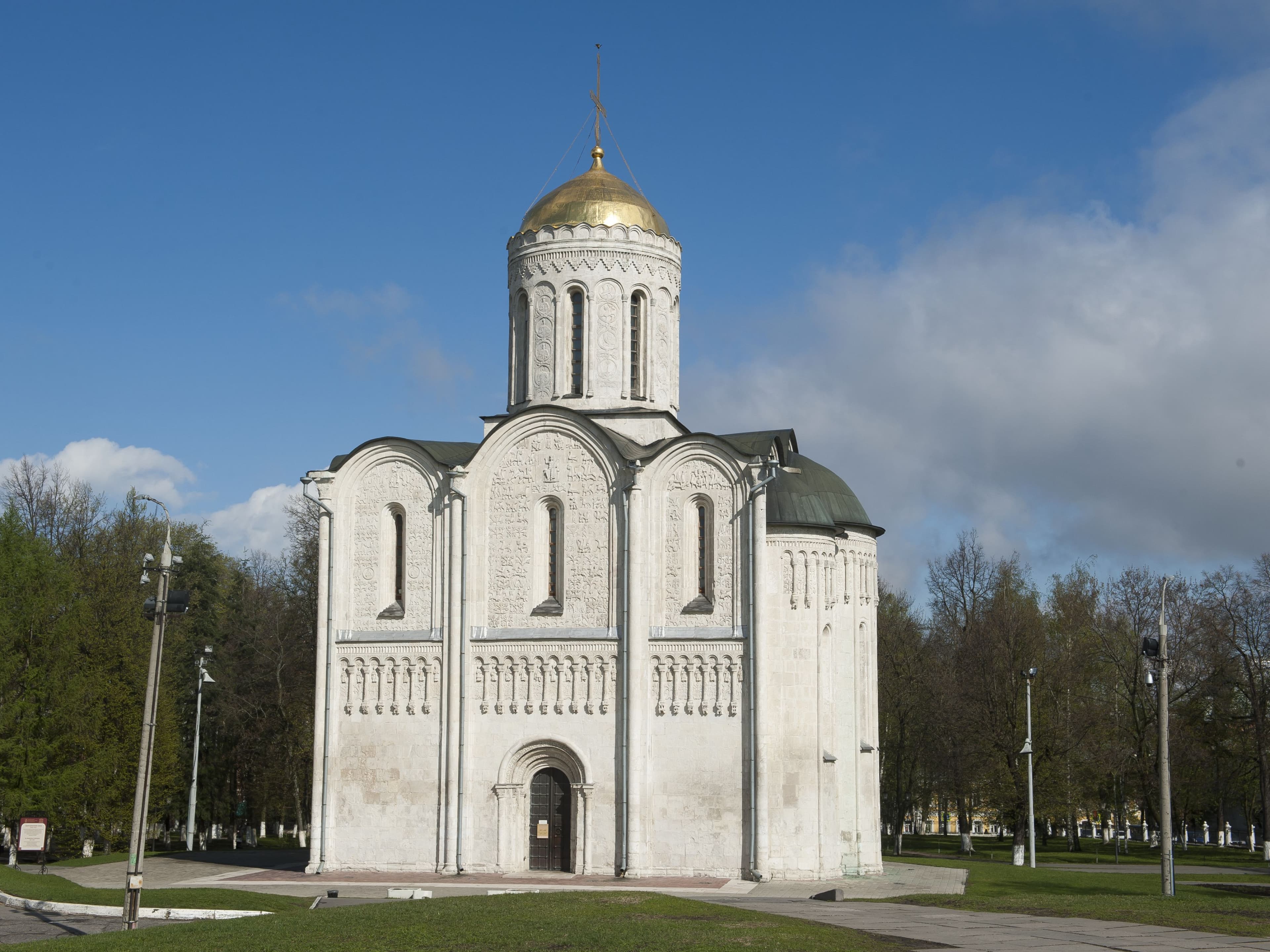 Дмитриевский собор (Владимир) — фотография 1