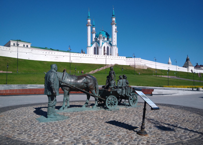 Памятник Благотворителю. Фотография 1
