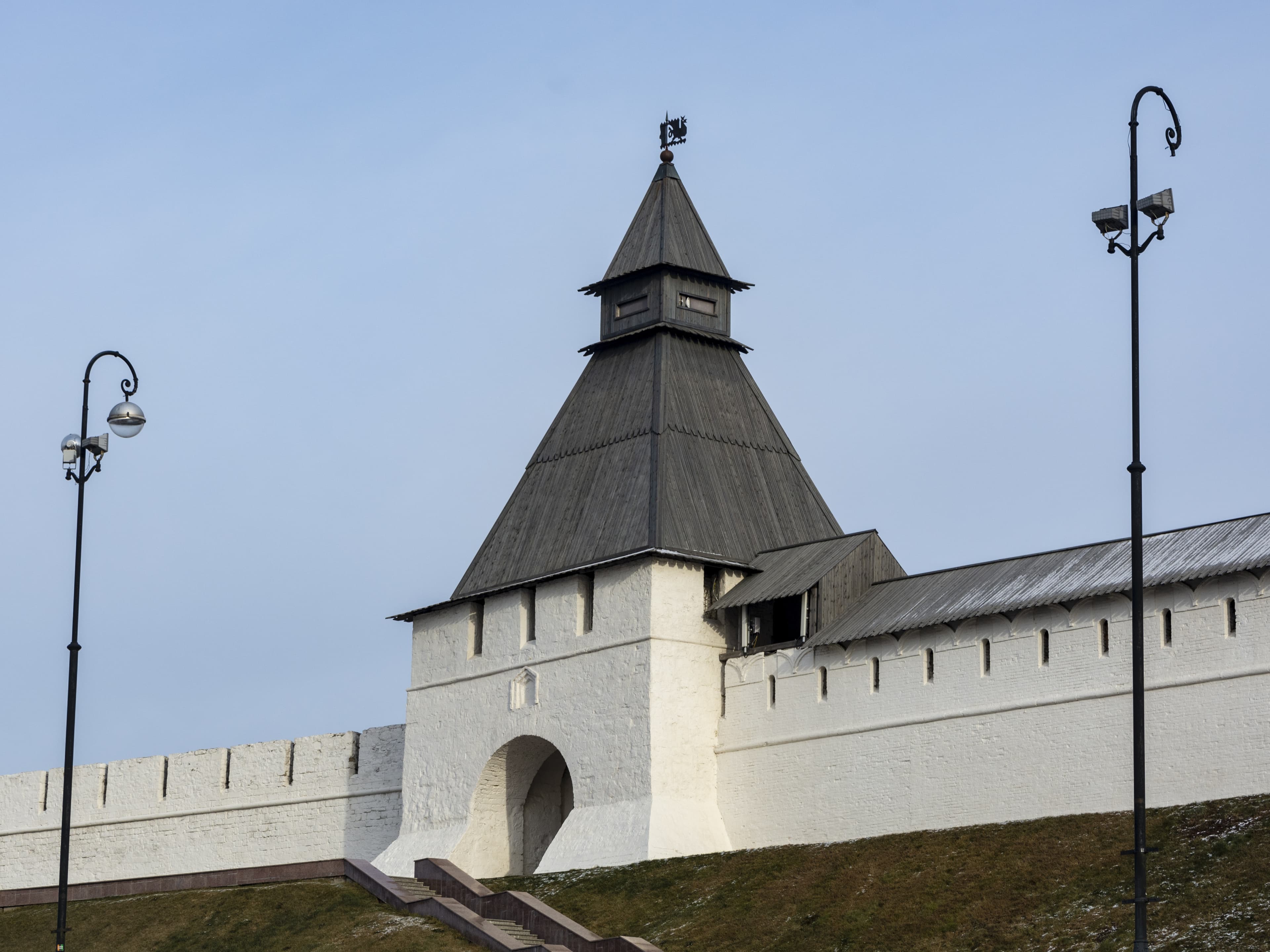 Преображенская башня Казанского Кремля — фотография 1
