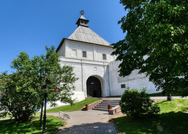 Тайницкая башня Казанского кремля. Фотография 1