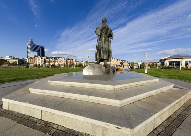 Памятник Кол Гали. Фотография 2