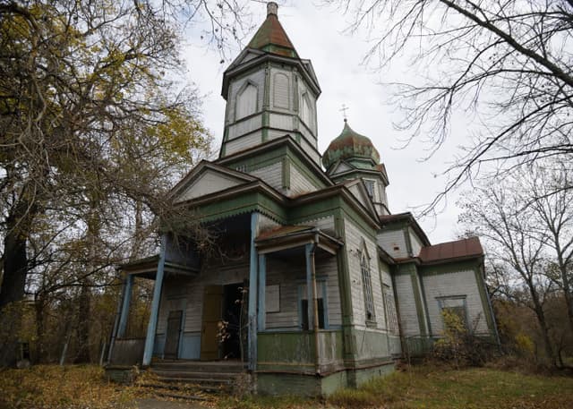 Храм Архистратига Божия Михаила (Красно). Фотография 4