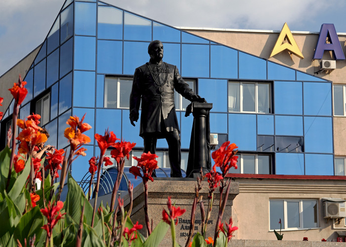 Памятник Петру Алабину (Самара). Фотография 1