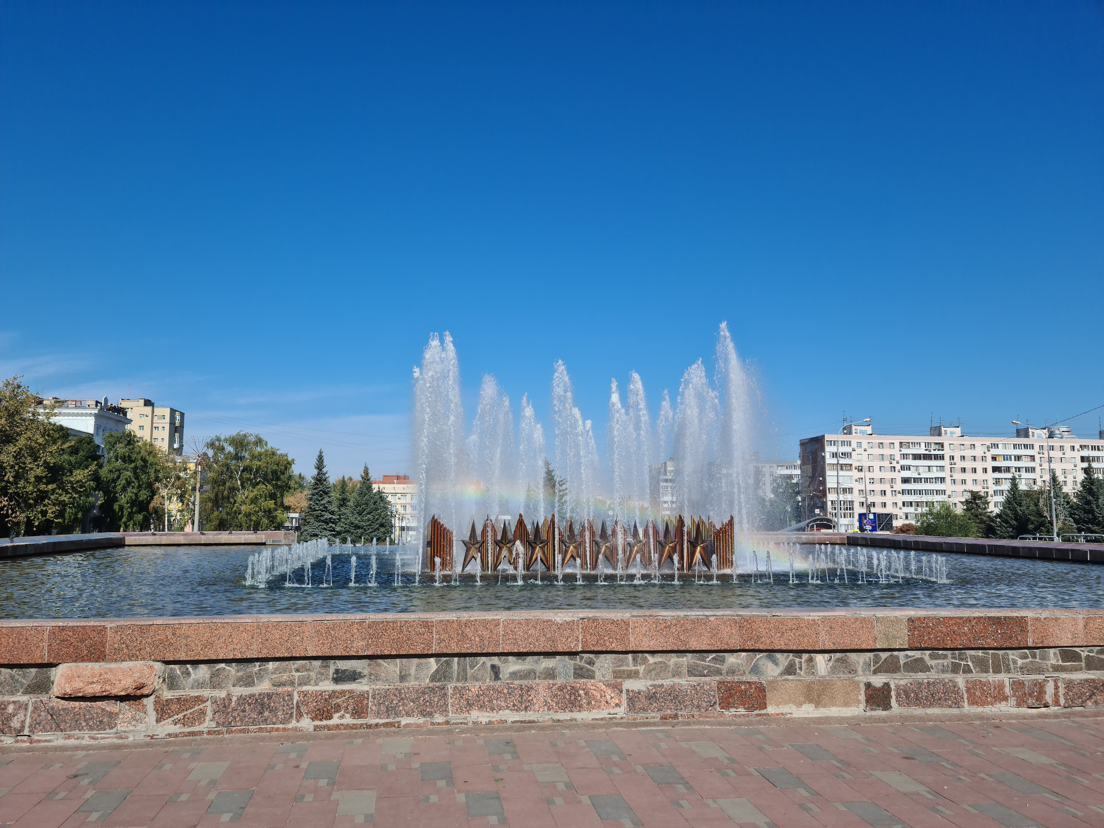 Samara fountain in honor of the 40th anniversary of the Victory — photo 1