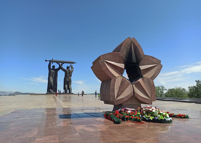Вечный огонь (Магнитогорск). Фотография 1