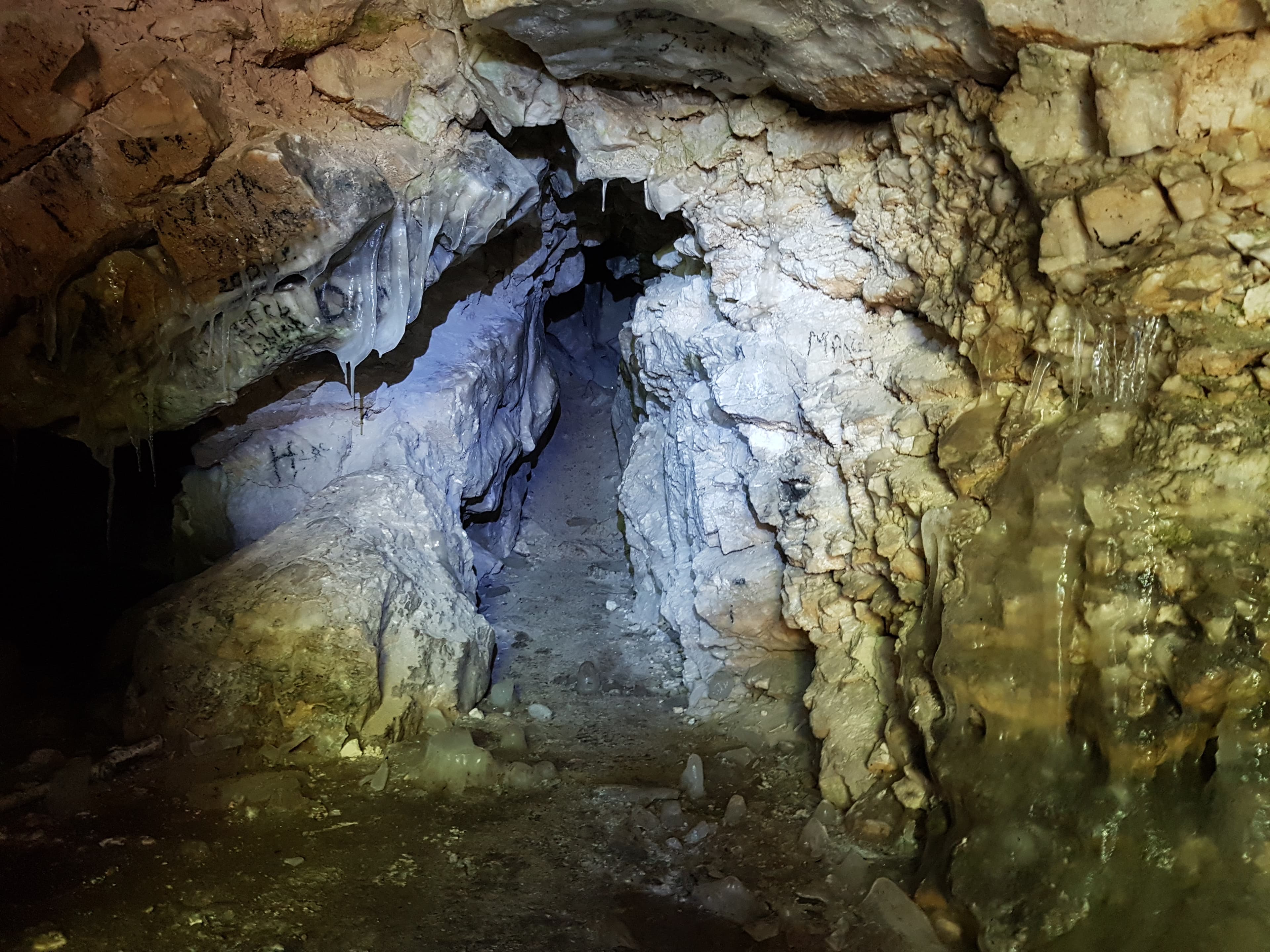 Ice Cave (Rotten) — photo 3
