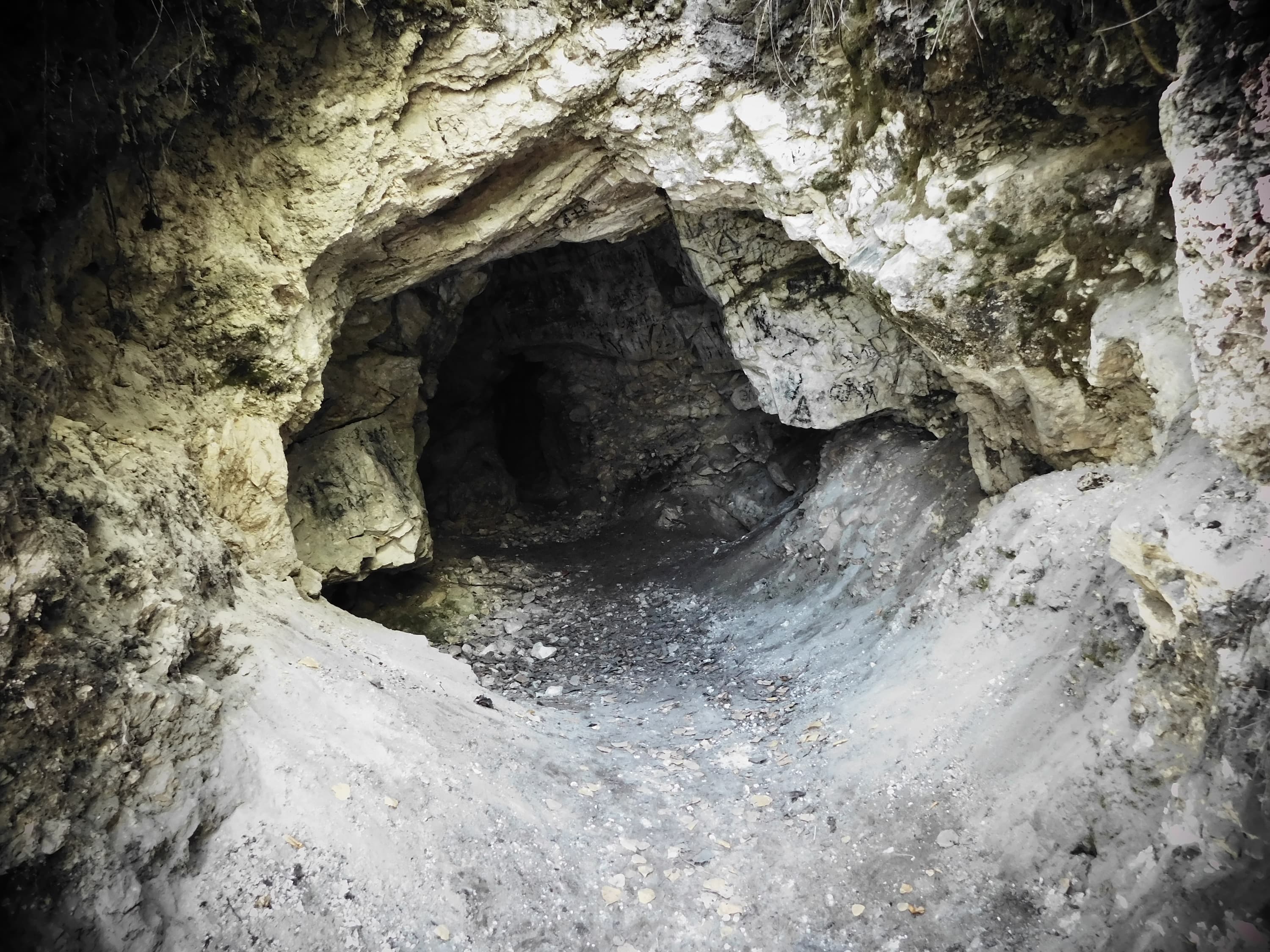 Ice Cave (Rotten) — photo 1