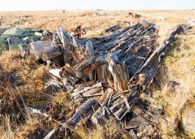 Развалины станции геологов (Ямантау). Фотография 1