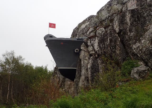 Памятник десанту в Лиинахамари. Фотография 7