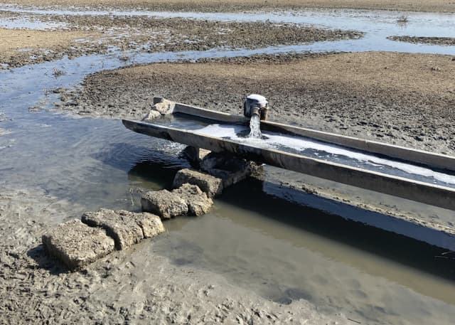 Горящая скважина. Фотография 1