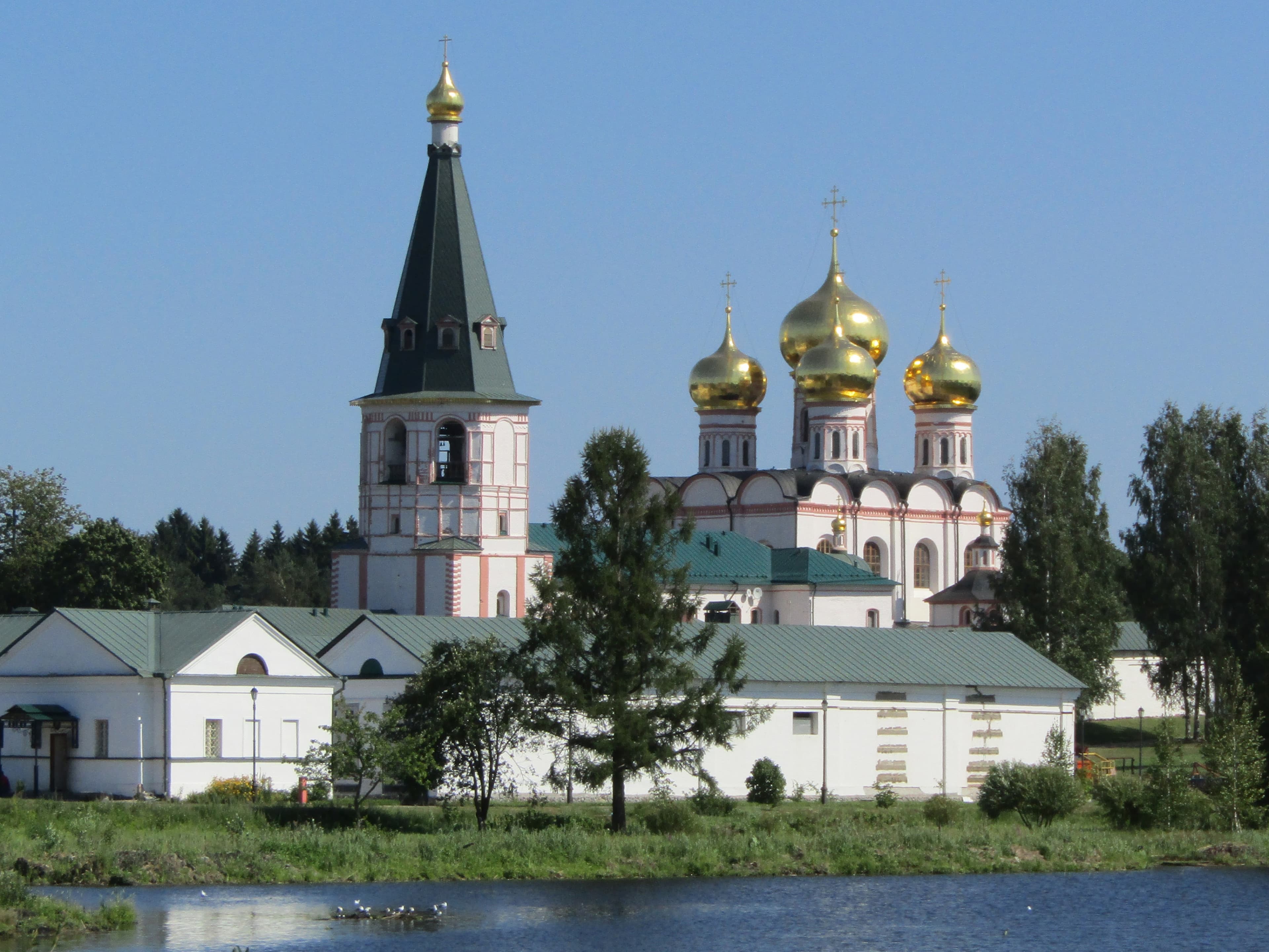 Валдайский Иверский монастырь — фотография 1
