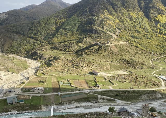 Разрушенный аул Кюннюм. Фотография 1