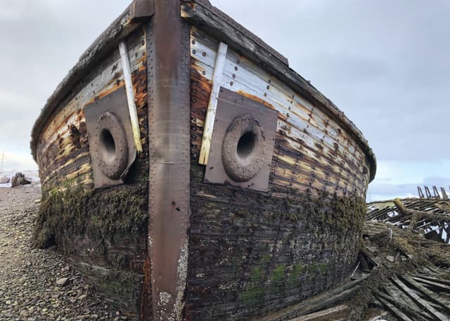 Кладбище кораблей (Териберка). Фотография 1
