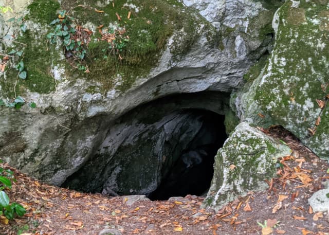 Ахунская пещера. Фотография 21