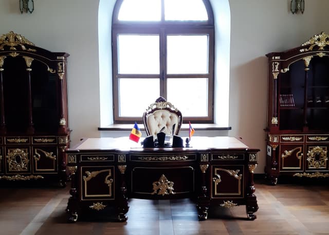 Дворец Манук-Бея (Хынчешты, Молдова). Фотография 16