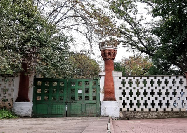 Дворец Манук-Бея (Хынчешты, Молдова). Фотография 12