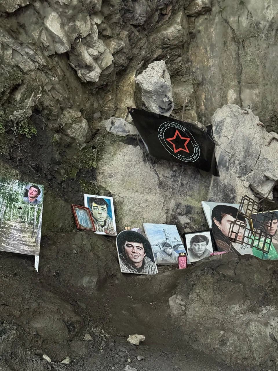 Памятная доска Сергею Бодрову — фотография 2