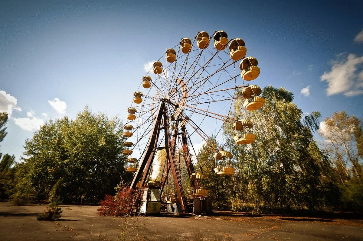 Колесо обозрения в Припяти — фотография 3