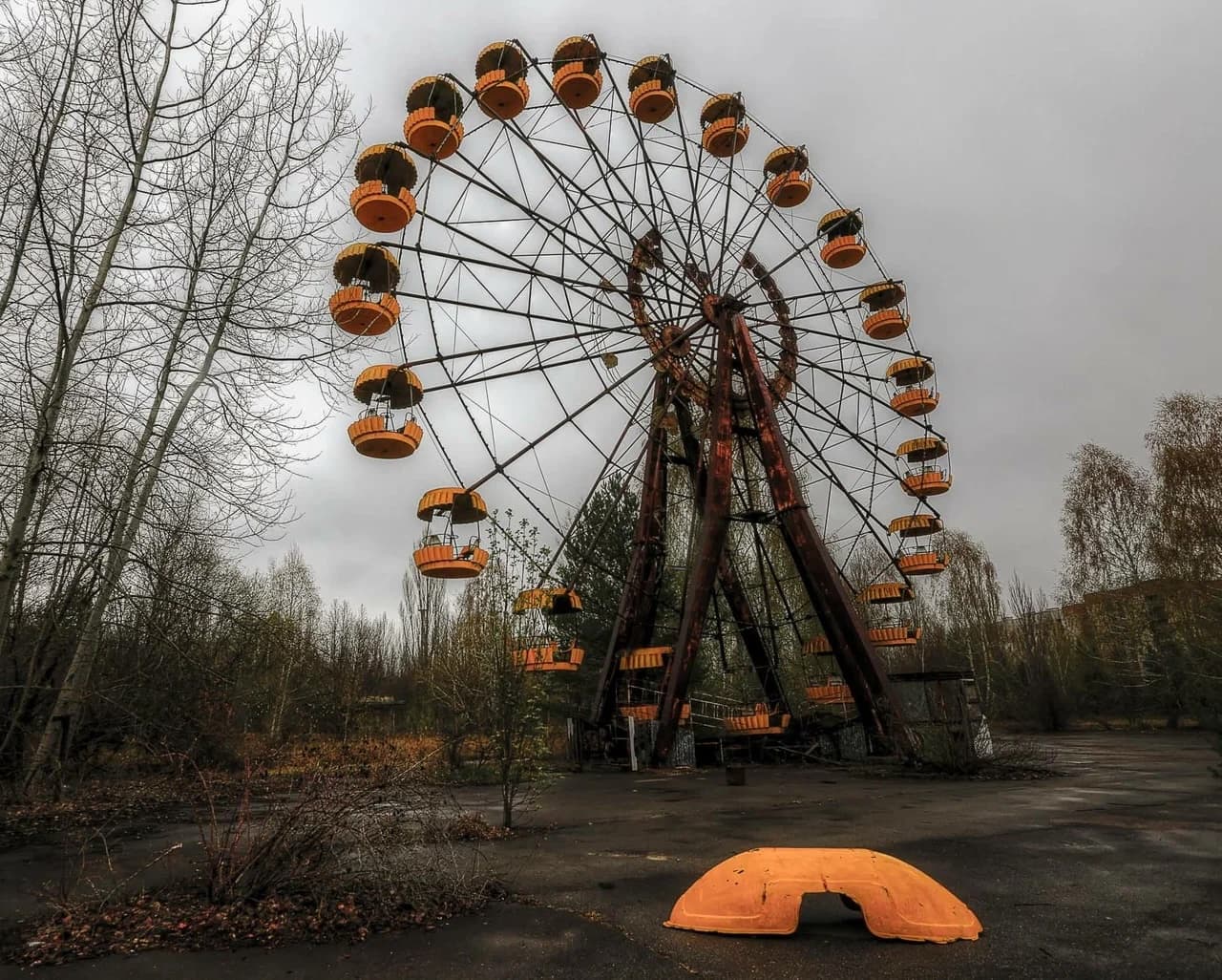 Колесо обозрения в Припяти — фотография 2