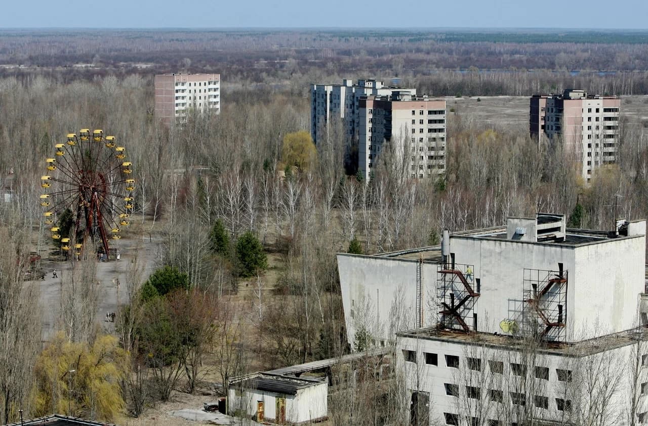 Колесо обозрения в Припяти — фотография 1