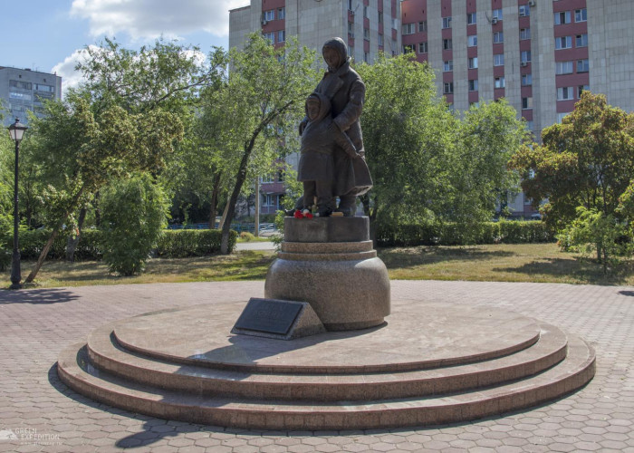 Памятник детям войны (Оренбург). Фото 1