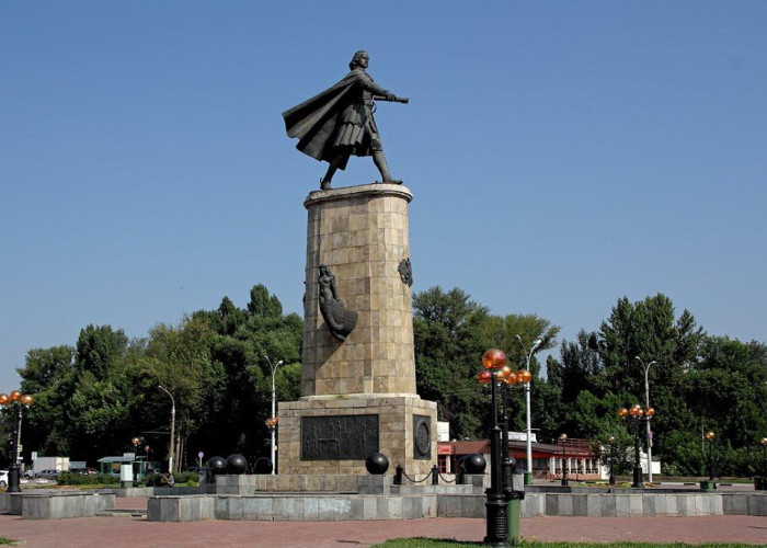 Памятник Петру I. Фото 1