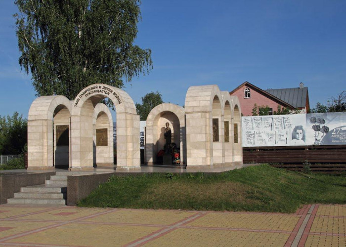 Мемориал Могила Тани Савичевой. Фотография 2