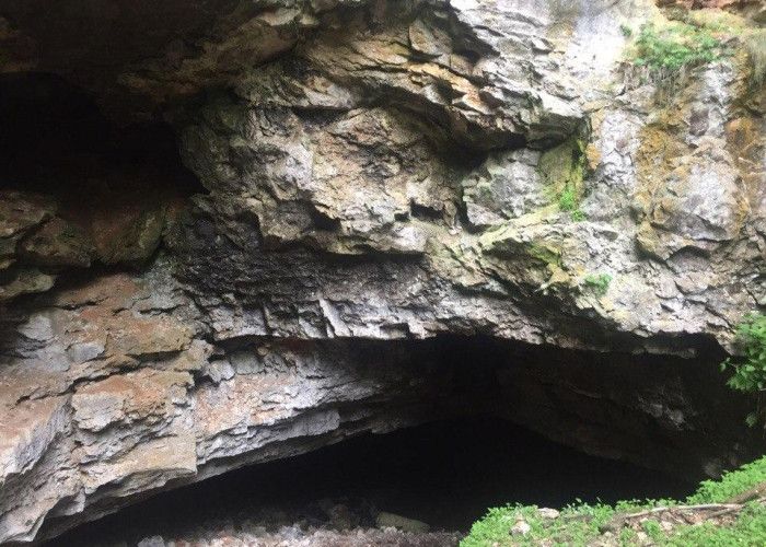 Пещера Ыласын. Фото 1