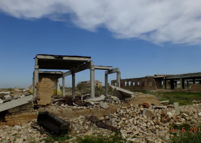 Заброшенная воинская часть. Фотография 2