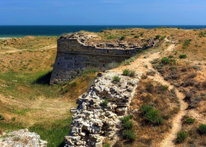 Арабатская крепость пос. Каменское. (Крым). Фото 4