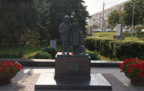 Памятник Детям войны (Ульяновск)